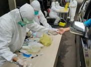  Guru Besar Ilmu Penyakit Dalam Tegaskan Belum Ada Bukti Penularan Corona Lewat Udara