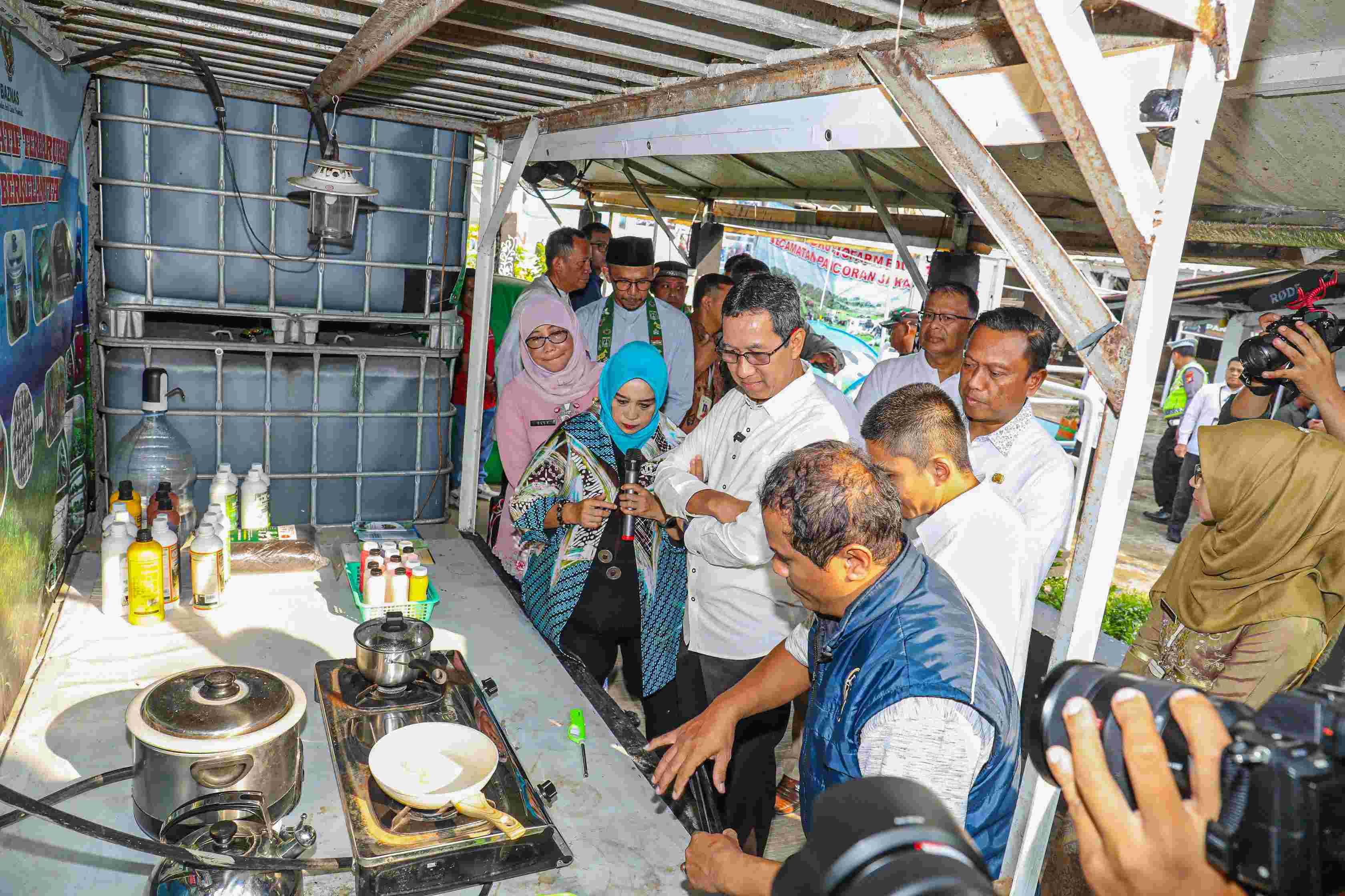 Kotoran Sapi Diolah Jadi Biogas, Pj Heru Pastikan Tak Ada Lagi Keluhan Warga