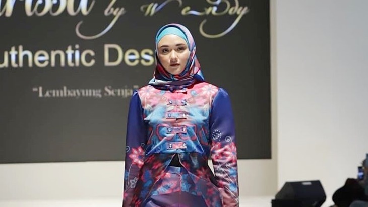 Langit Menjelang Senja, Inspirasi Sharissa di Indonesia Modest Fashion Week 2019