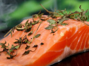 Manfaat Kesehatan Saat Kamu Rajin Mengonsumsi Salmon