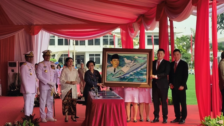 Megawati Tantang Panglima TNI Perbanyak Alutsista Buatan Anak Negeri