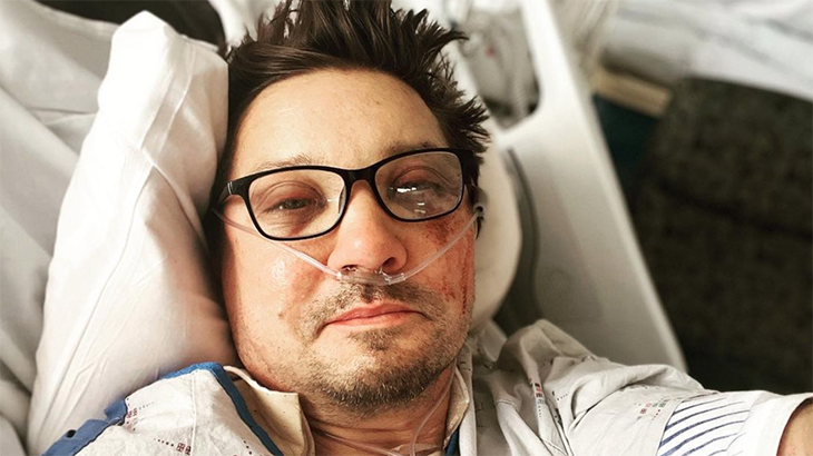 Di ICU, Jeremy Renner Rayakan Ultah ke-52  