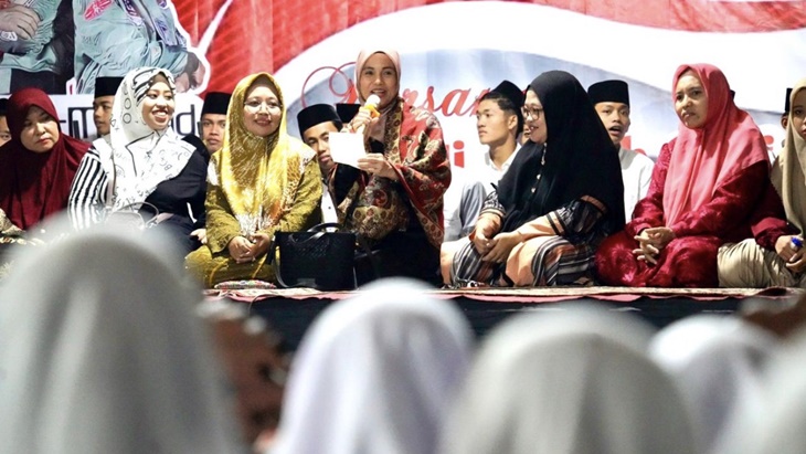Di Ponpes Probolinggo, Atikoh: Nilai Akademis Penting, Tapi Yang Utama Etika dan Adab