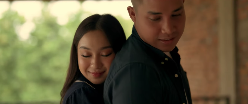 Lagu Tak Sesederhana Itu Key Bings: Melupakan Seseorang Tidak Pernah Sesederhana Itu!