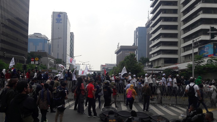 massa gerak