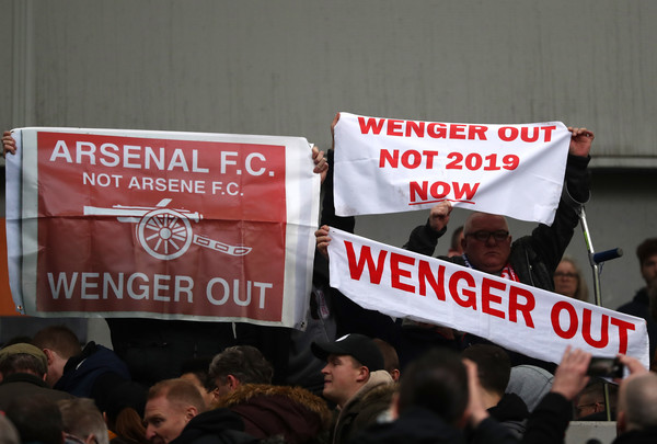 wenger out