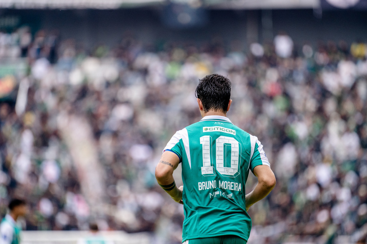 Bruno Moreira Cabut ke Klub Thailand, Bernardo Tavares Akui Persebaya Kehilangan Sosok Penting