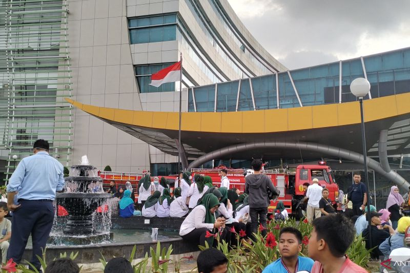 Ledakan di RS Semen Padang, Pasien Rawat Inap Dievakuasi ke RS Terdekat