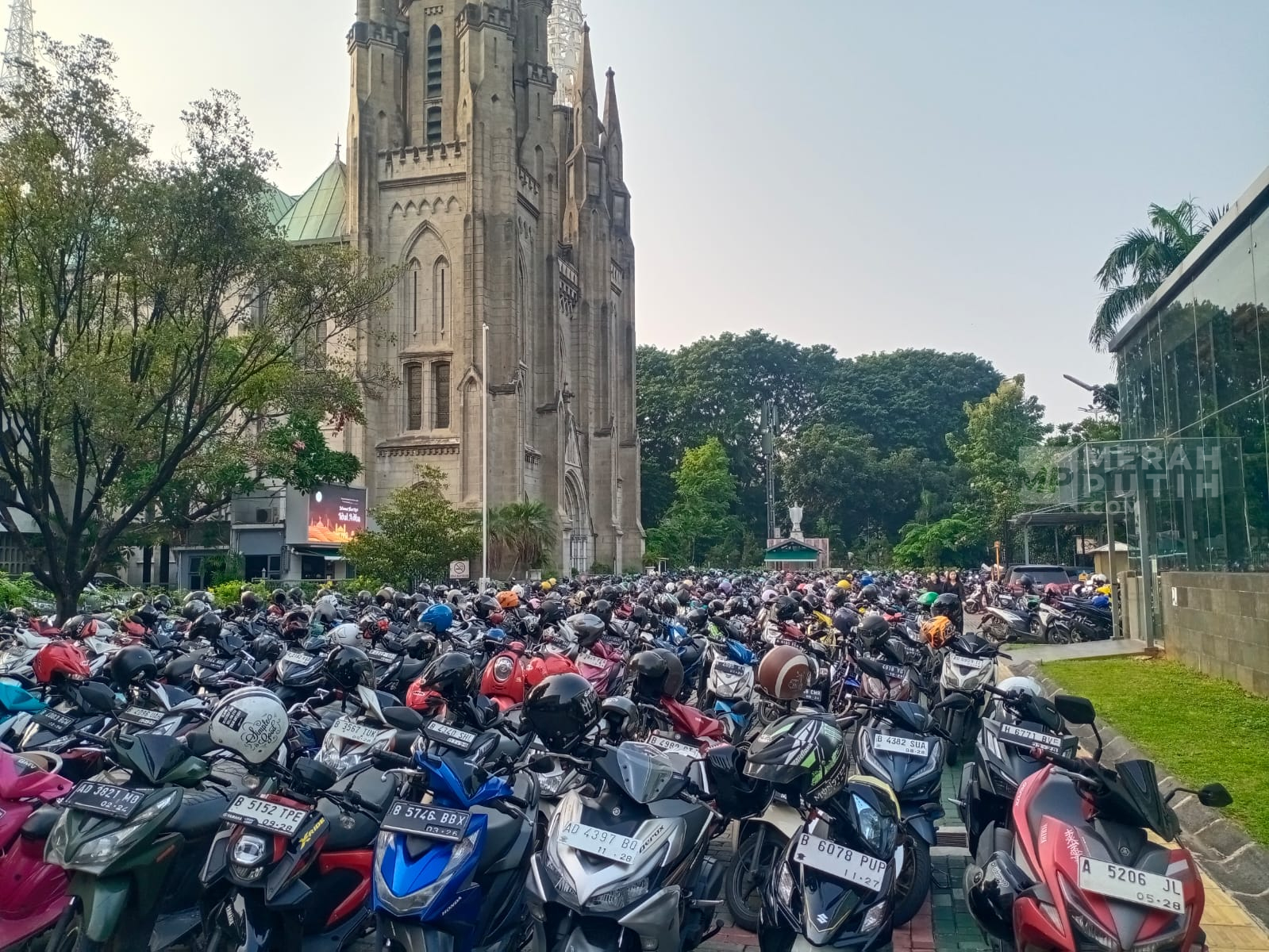 DPRD DKI Dorong Pembentukan BUMD Parkir: Reformasi Tata Kelola Parkir Demi PAD dan Kelancaran Lalu Lintas