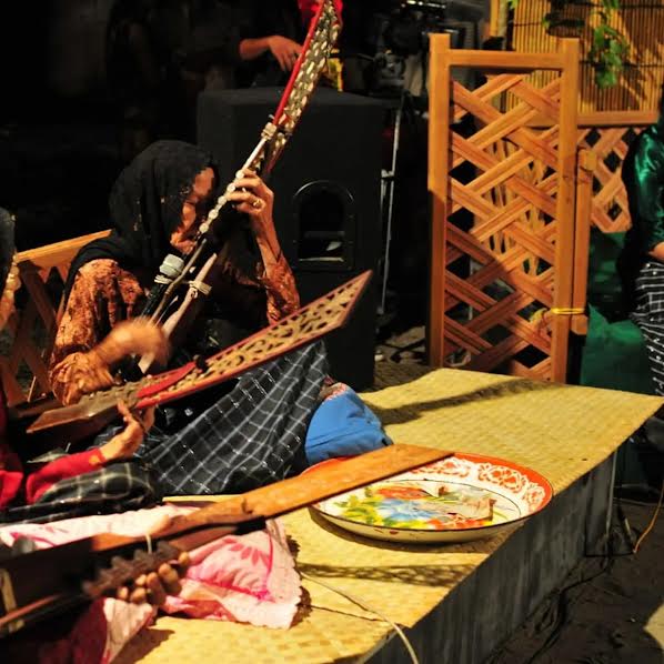 Merdunya Petikan Instrumen 'Kecaping' Asal Sulawesi Selatan