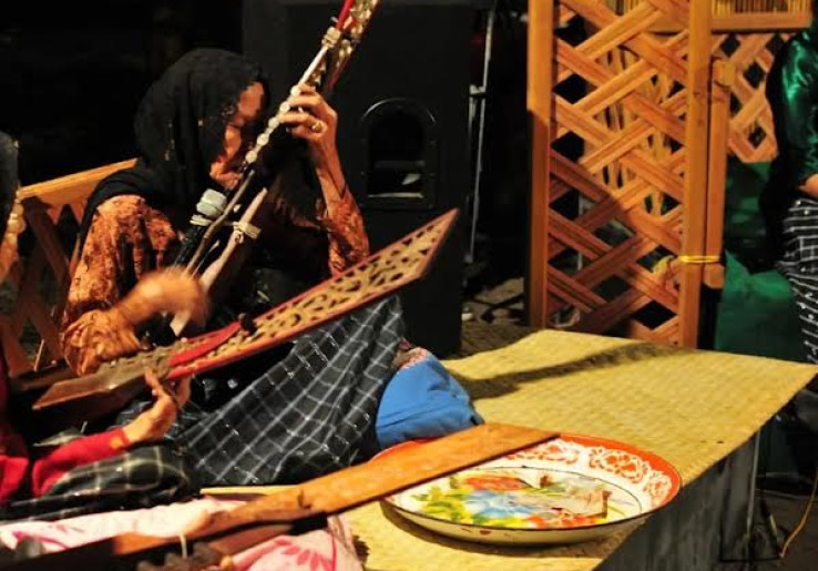 Merdunya Petikan Instrumen 'Kecaping' Asal Sulawesi Selatan