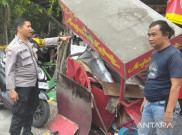 Mobil Listrik Tabrak 3 Kios di Tanjung Priok, Balita Jadi Korban dan Ada yang Patah Tulang