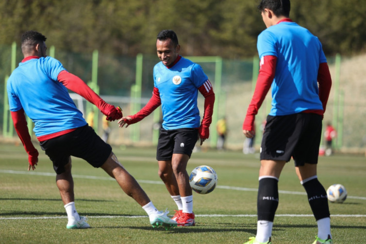 Sehari Jelang Laga, Timnas Indonesia Masih Adaptasi Panasnya Cuaca Kuwait