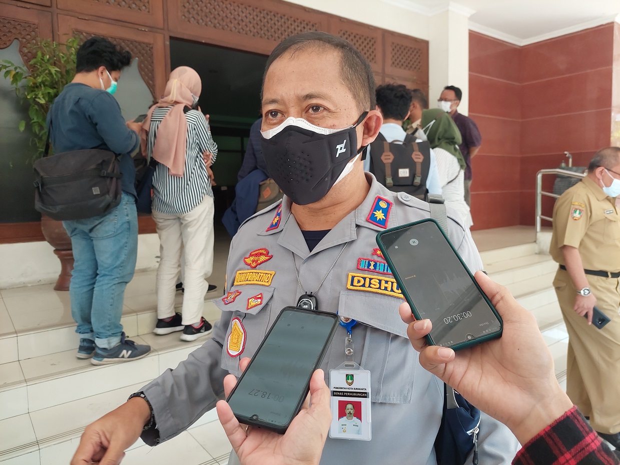 Kepala Dishub Solo, Hari Prihatno