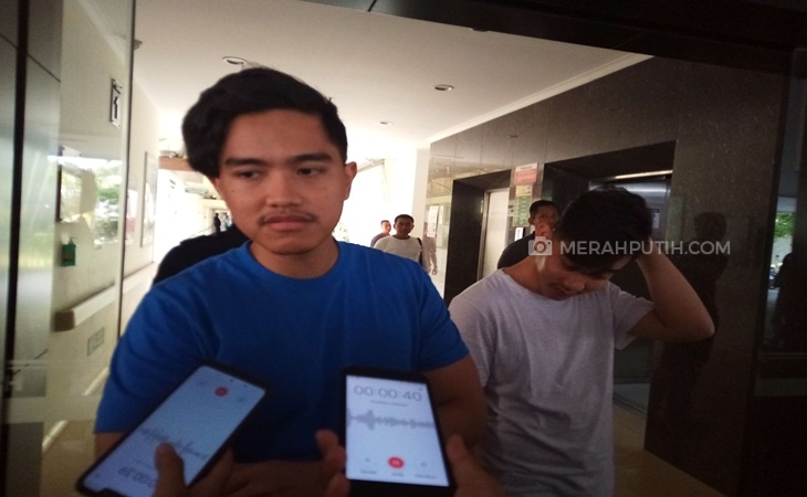  Jenguk La Lembah Manah, Kaesang Bicara Bisnis Ayam Batu Bara