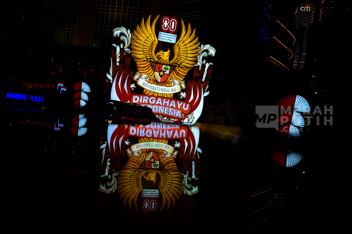 Ornamen Garuda Merah Putih Meriahkan HUT Ke-80 RI di Jakarta