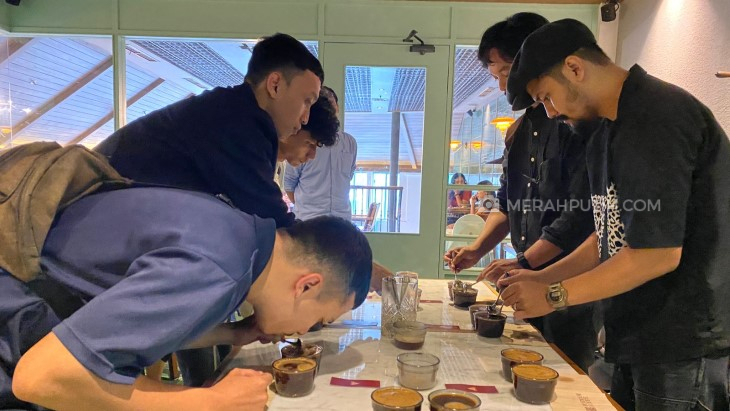 Roemah Koffie Gelar Coffee Cupping Bersama Para Barista