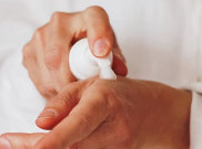 Ketahui Perbedaan Physical, Chemical, dan Hybrid Suncreen