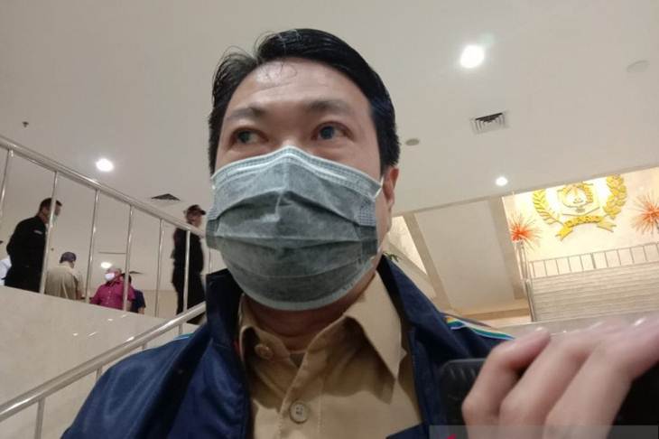 Kepala Dinas Tenaga Kerja, Transmigrasi dan Energi DKI Jakarta Andri Yansah ditemui di Gedung DPRD DKI Jakarta, Selasa (5/5/2020). (Antara/Ricky Prayoga/)