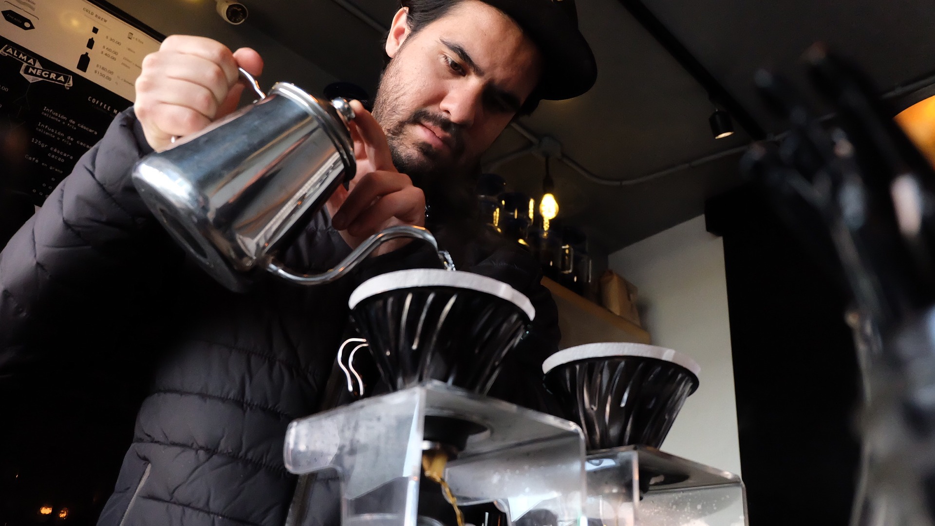 Tak Cuma Bikin Kopi, Seorang Barista Juga Harus Punya 4 Skill Ini