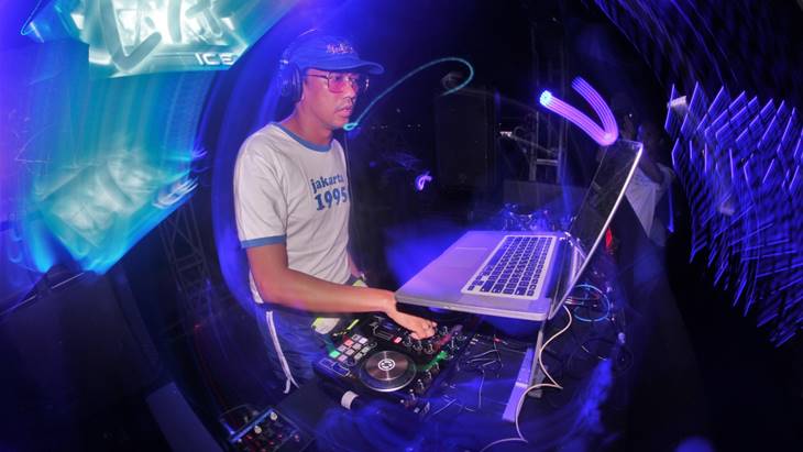 Lewat Racikan Lagu Lawas Bernuansa Elektronik, Diskopantera Guncang Destination Unknown 2.0