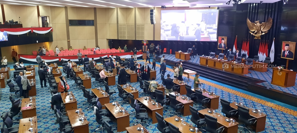 'Cakep', Legistor PKS DKI Tolak Vaksin Covid-19 Berbayar Pakai Pantun 'Asam Sulfat'