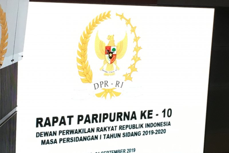Catat, Agenda Paripurna DPR Selasa Mau Sahkan 6 RUU Ini!