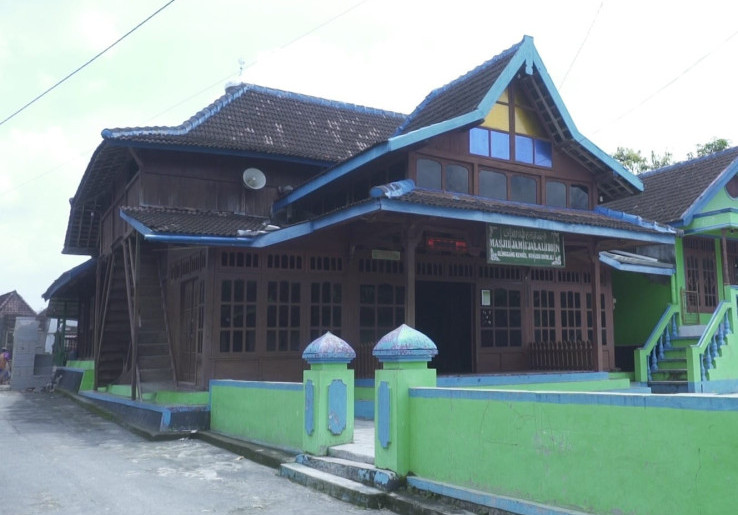Masjid Jami Jalaluddin Tempat Singgah Sunan Kalijaga, Terbuat dari Kayu Jati