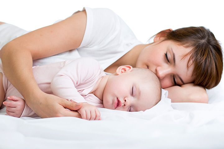 Ibu Menyusui, Ikuti 4 Cara Ini untuk Maksimalkan Jam Tidur