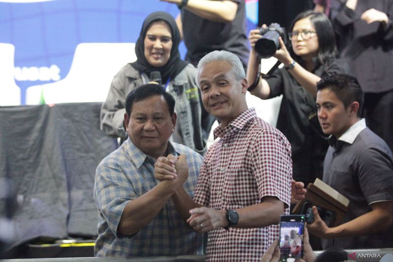 Head to Head Survei Polling Institute: Prabowo Unggul Selisih 9,6 Persen dari Ganjar
