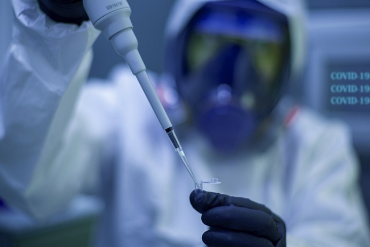 Dengan penelitian lebih lanjut, ilmuwan berharap dapat menemukan vaksin HIV. (Foto: Pixabay/@fernandozhiminaicela)