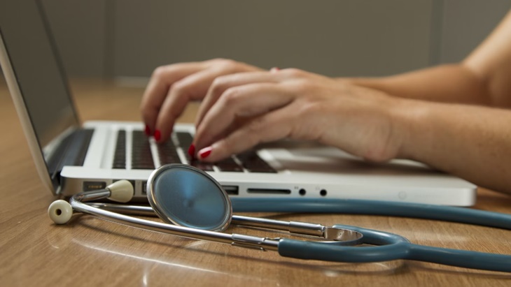 First Care Ajak Perempuan Indonesia untuk Preventif terhadap Kesehatan Reproduksi