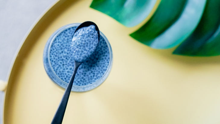 Chia seeds membantu mengurangi risiko penyakit diabetes (Foto: Unsplash/Toa Heftiba)