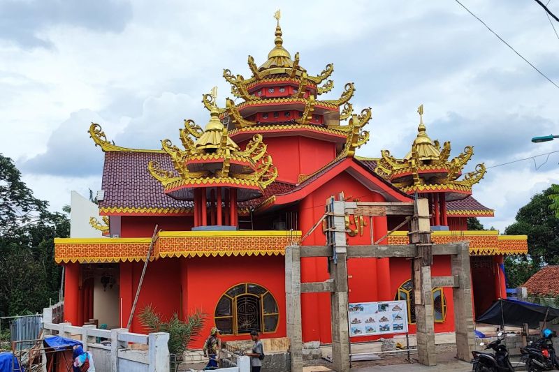Menengok Masjid Tjia Kang Ho Bergaya Klenteng di Pasar Rebo