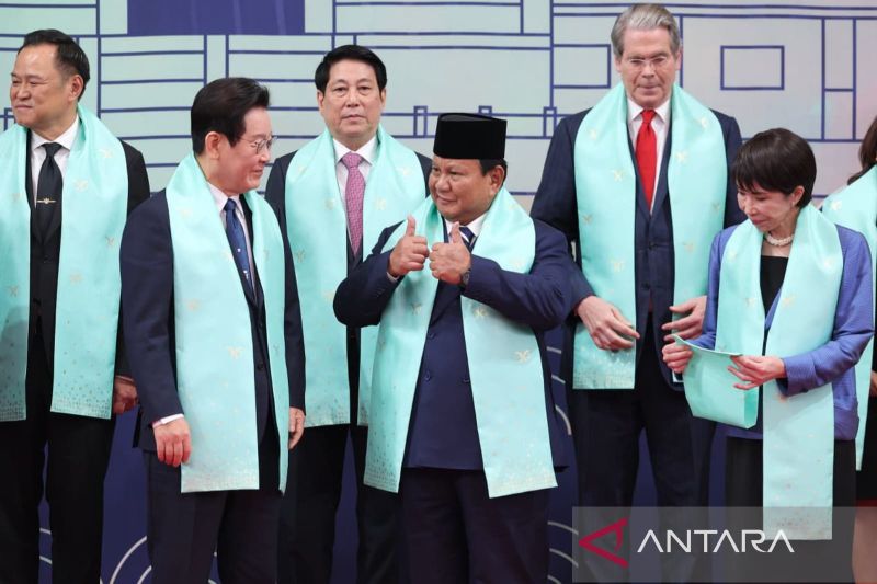 Prabowo Puji K-Pop Sukses Taklukan Dunia, Presiden Korsel Tertawa Tepuk Tangan