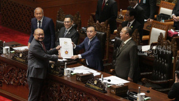 Rapat Paripurna DPR Setujui RUU Tentang Pertambangan Mineral dan Batu Bara (Minerba)