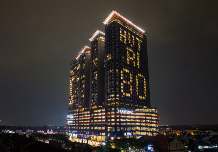 Carstensz Residence & Mall Tampilkan Konfigurasi Lampu Rayakan HUT Ke-80 RI