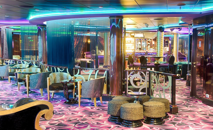 Gunakan lounge bandara (Foto: Pixabay/stokpic)