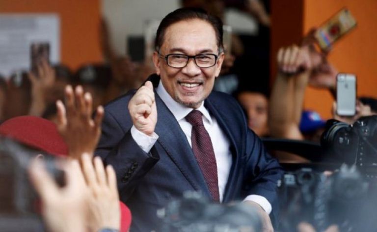 Bebas dari Penjara, Anwar Ibrahim Temui Habibie di Jakarta Belajar Reformasi