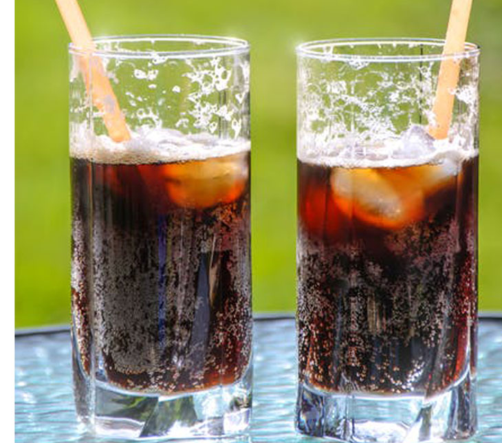 Perempuan ini Sebut Soda Membuatnya Bertahan Sampai 104 Tahun