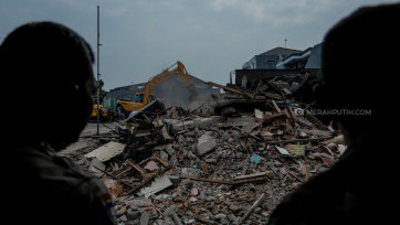 Pembongkaran Pasar Jatiuwung Untuk Ruang Terbuka Hijau