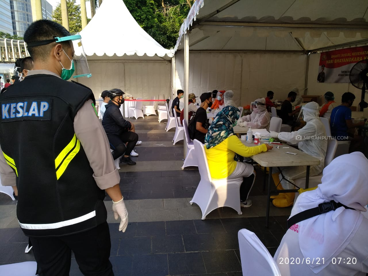 Sudah 7.261 Orang Meninggal Karena COVID-19