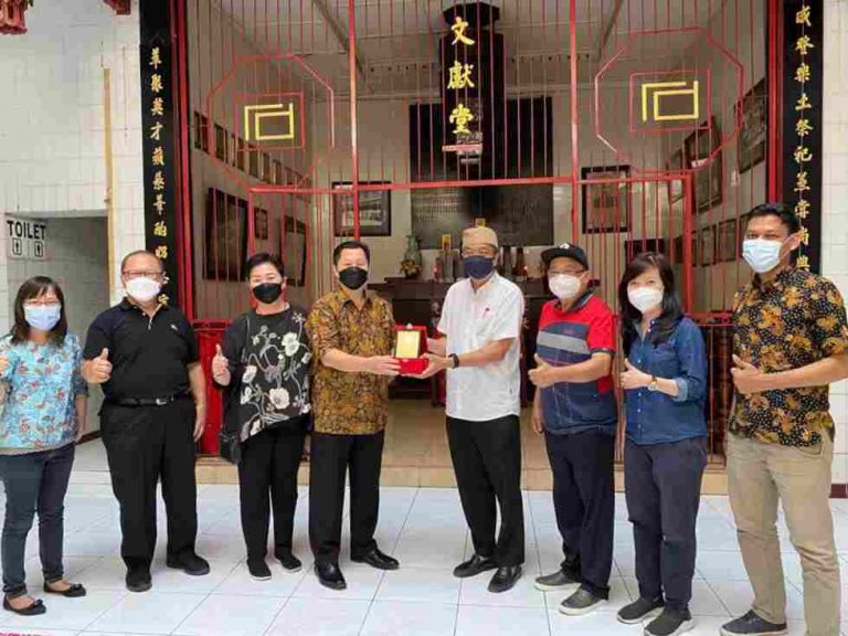 Pengurus Perhimpunan INTI Sambangi Boen Hian Tong