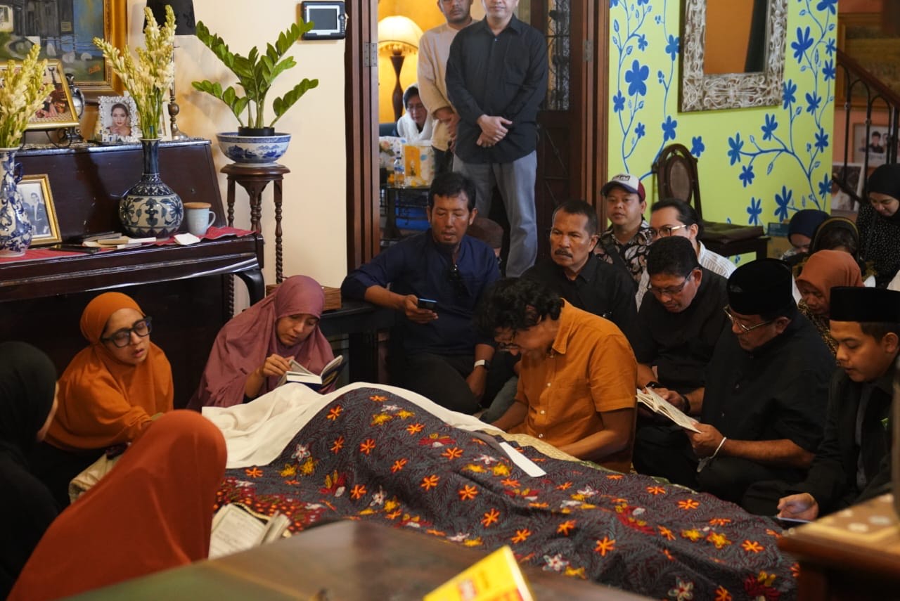 Bang Doel Berduka Atas Meninggalnya Artis Senior Marissa Haque