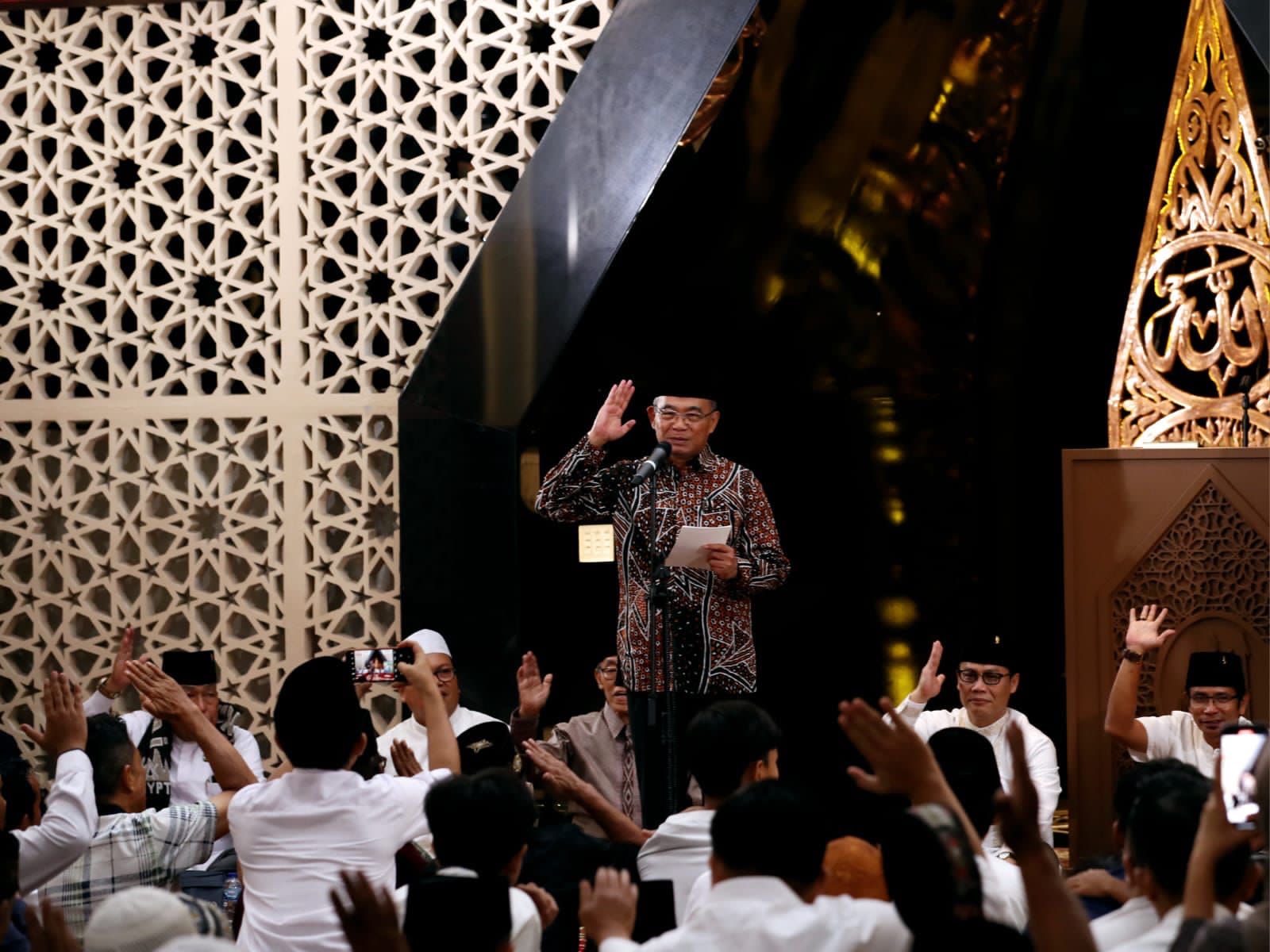 Menko PMK Perintahkan Kampus Tidak Tiba-Tiba Menaikkan UKT