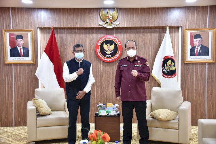 BNPT Salurkan Bansos untuk Korban dan Mantan Pelaku Terorisme