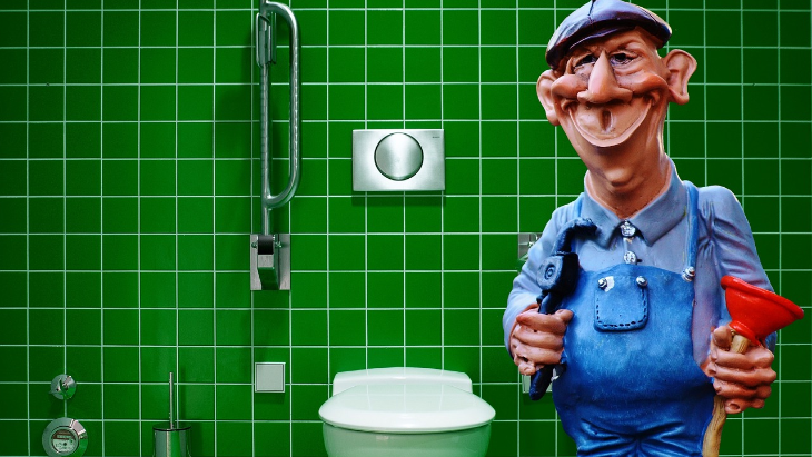 4 Tips Aneh Tapi Ampuh Hilangkan Noda di Toilet