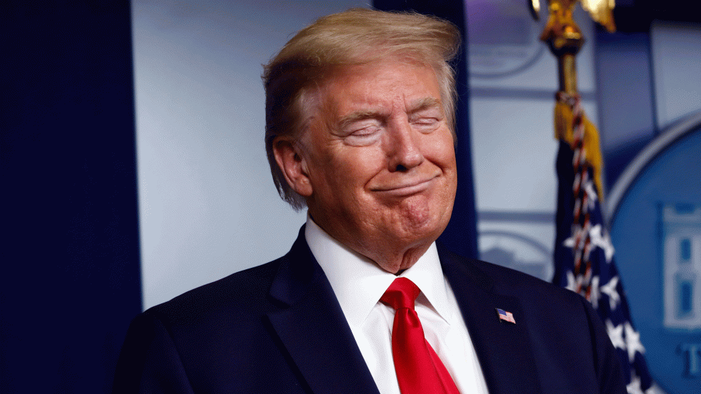Donald Trump mengibaratkan Corona sebagai keajaiban. (Foto: Mother Jones)