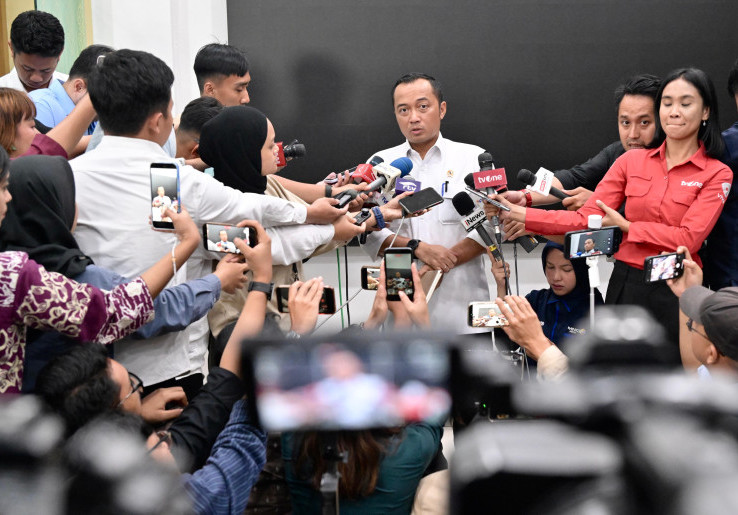 Rupiah Terus Melemah, Prabowo Belum Berencana Ganti Purbaya, Perry Warjiyo dari Pos Menkeu dan Gubernur BI