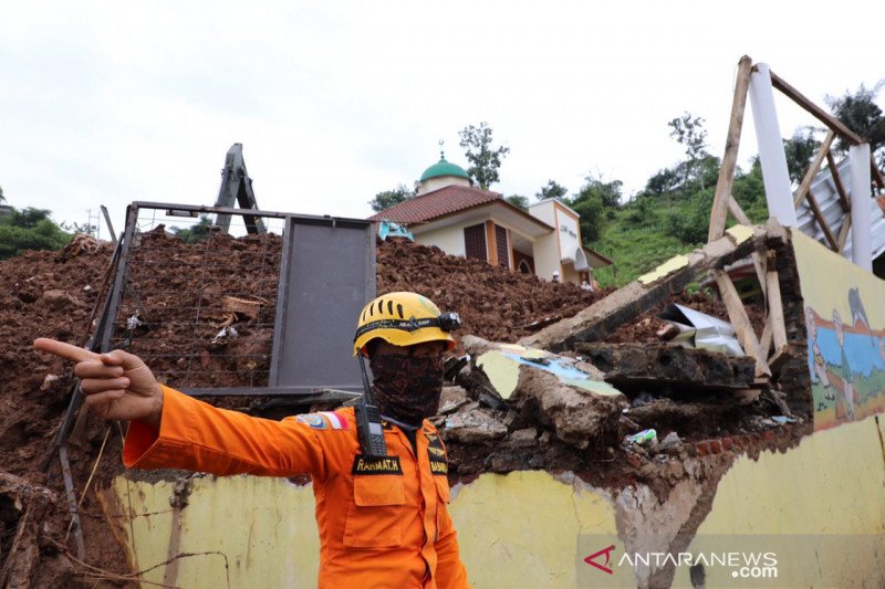 Pasca Longsor Sumedang, 29 Warga Tewas dan 12 Orang Masih Hilang